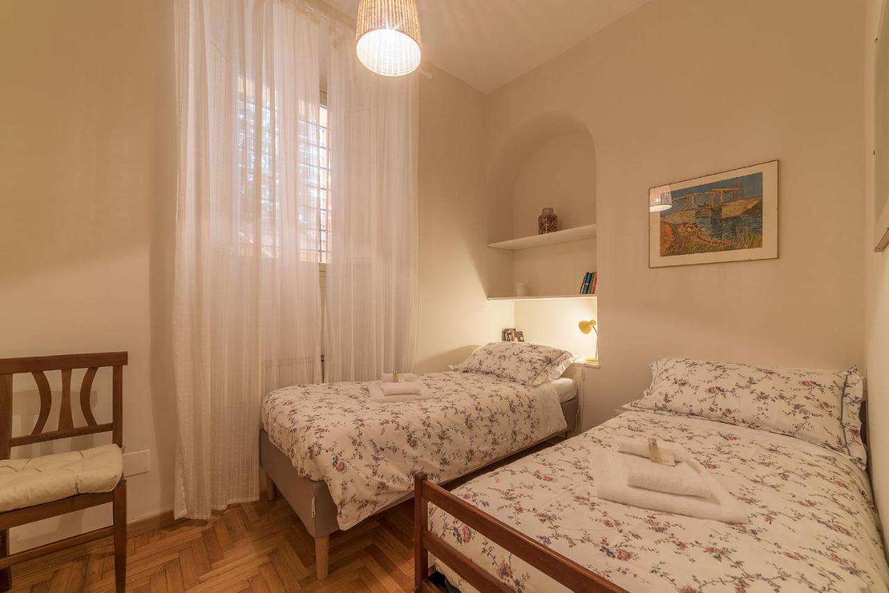 A Peaceful Retreat 2 Minutes From Piazza Navona - FromhometoRom Exteriör bild